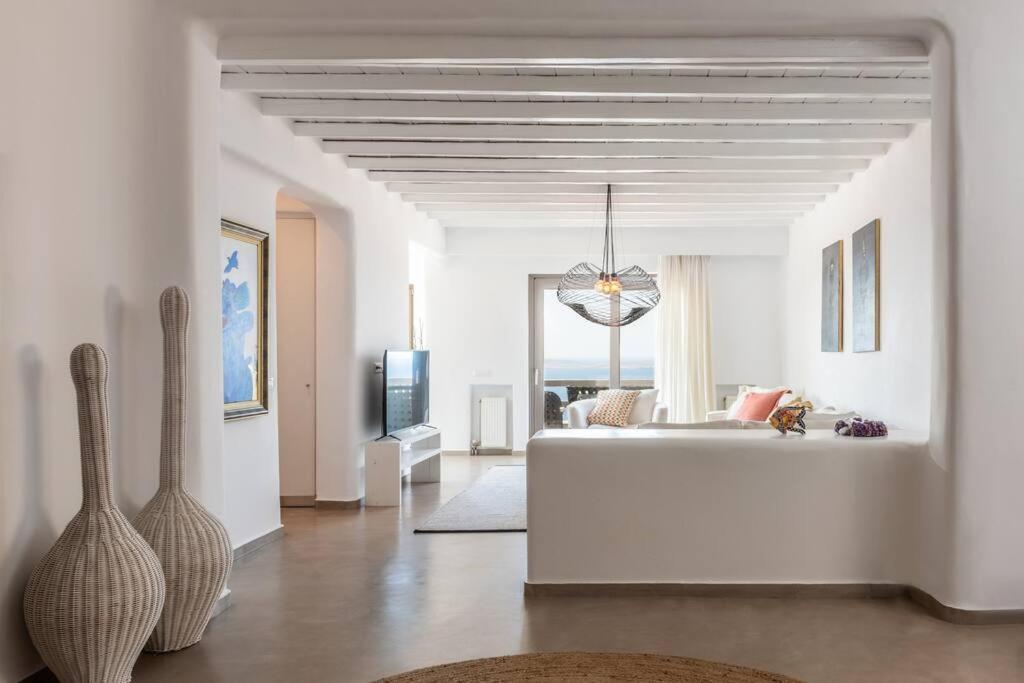 Villa M *