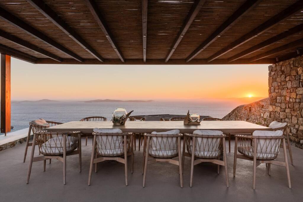 Villa M